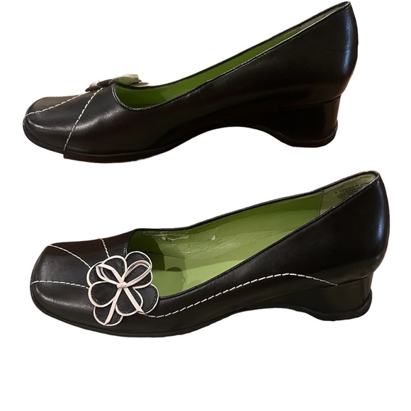 Vintage Kenneth Cole Reaction Wedge Loafer Shoes Size 8. - Picture 2 of 9